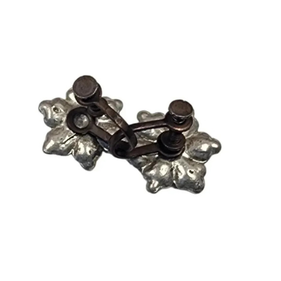 Vintage Rhinestone Flower Screw Back Earrings Silver Tone - Picture 3 of 3